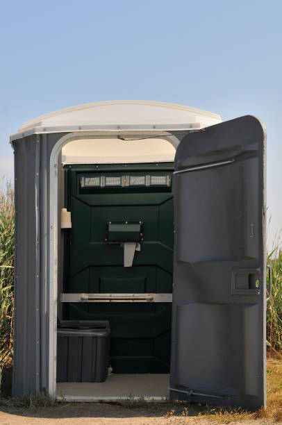 Best Luxury portable toilet rental  in Atkinson, IL